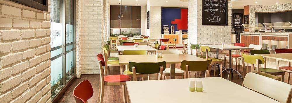 Hotel Ibis Mangga Dua Giacarta Esterno foto