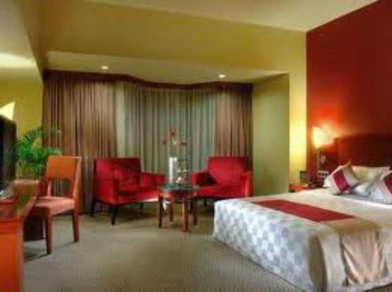 Hotel Ibis Mangga Dua Giacarta Esterno foto